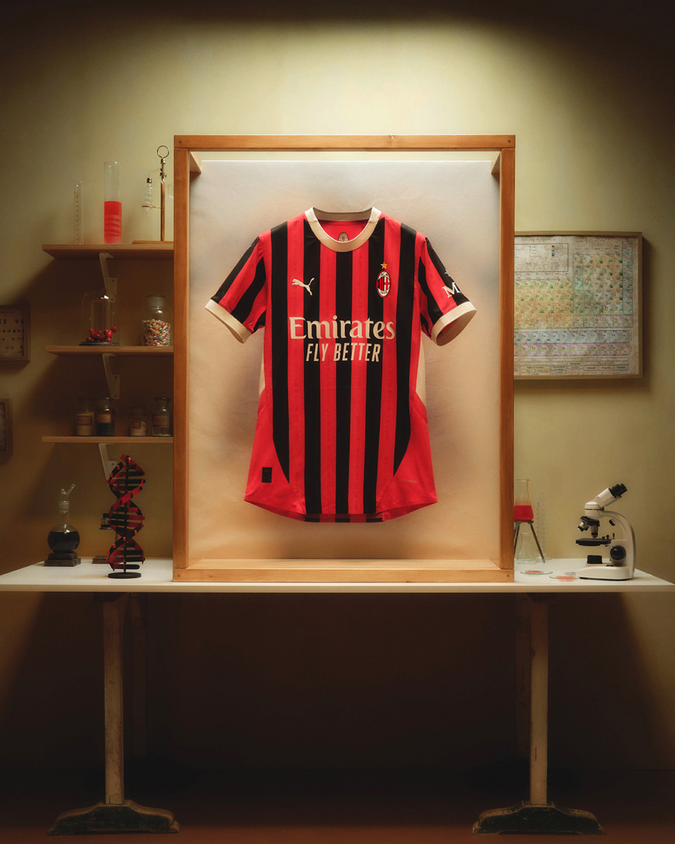 camiseta local 2024-25 AC Milan version hincha en camisetasfutbol.jpg