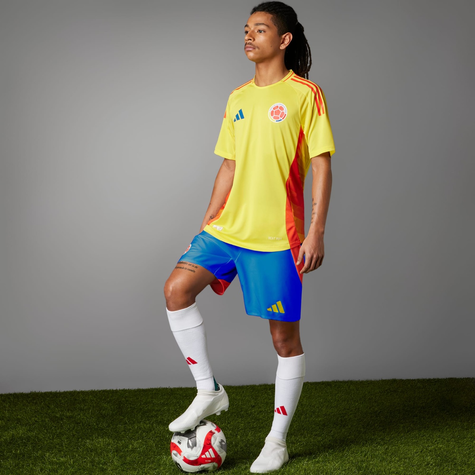 Colombia autentic jersey 2024 para copa america | Camisetasfutbol.jpg