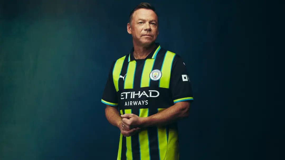 Manchester City 2024/25 camiseta de segunda equipacion.jpg