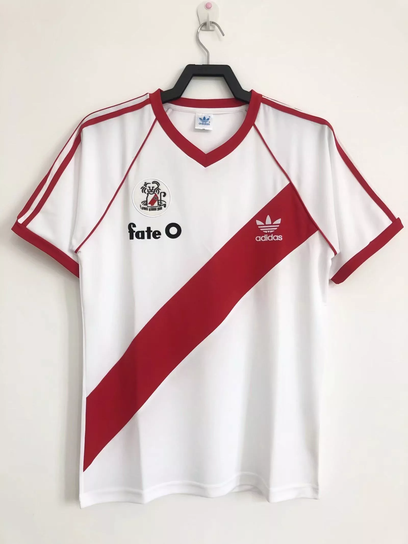 Camiseta Retro 1986 River Plate Primera Equipación Local Hombre Adidas - Versión Replica - camisetasfutbol