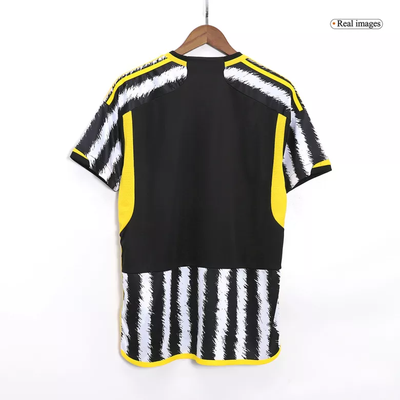 Camiseta VLAHOVIĆ #9 Juventus 2023/24 Primera Equipación Local Hombre - Versión Hincha - camisetasfutbol