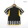 Miniconjunto Juventus 2023/24 Primera Equipación Local Niño (Camiseta + Pantalón Corto) - camisetasfutbol