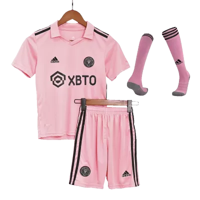 Miniconjunto Completo Inter Miami CF 2022 Primera Equipación Local Niño (Camiseta + Pantalón Corto + Calcetines) - camisetasfutbol