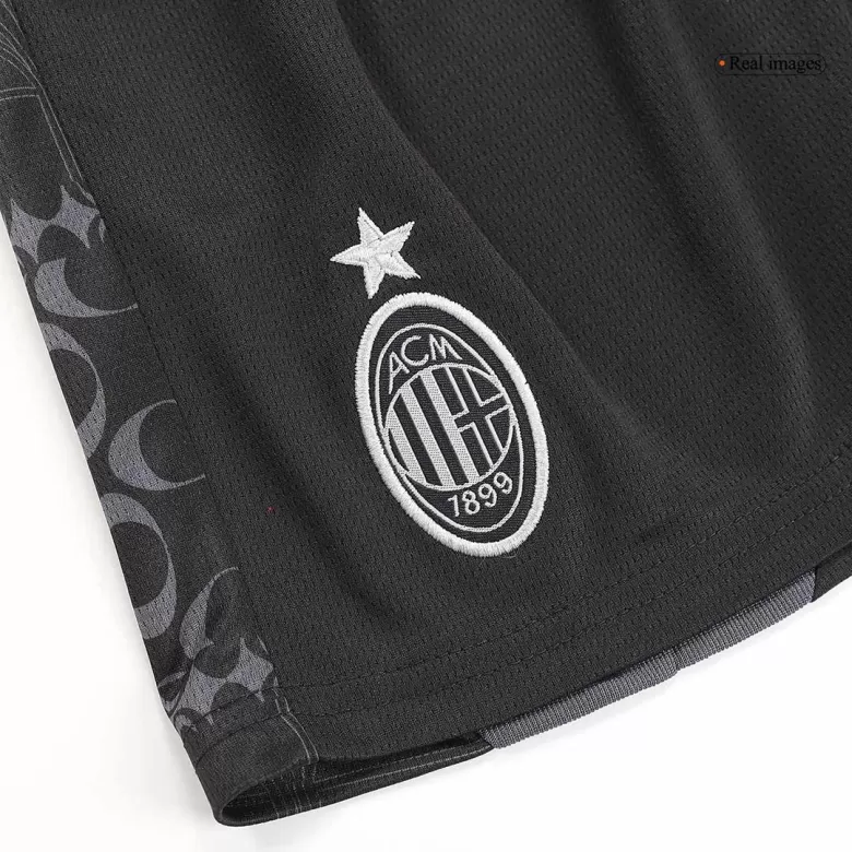 Miniconjunto AC Milan x Pleasures 2023/24 Cuarta Equipación Niño (Camiseta + Pantalón Corto) - camisetasfutbol