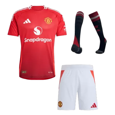 Conjunto Completo Auténtico Manchester United 2024/25 Primera Equipación Local Hombre (Camiseta + Pantalón Corto + Calcetines) - camisetasfutbol